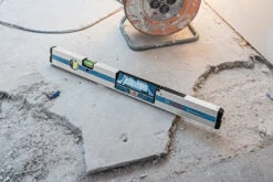 Bosch Professional GIM 60 Hellingmeter | Digitaal | Meetbereik 0 - 360 Graden | 60 Cm [0.601.076.700]