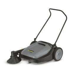 Karcher Professional KM 70/15 C Handveegmachine | 700 Mm | 42 Liter | 2800 M2 Per Uur [1.517-151.0]